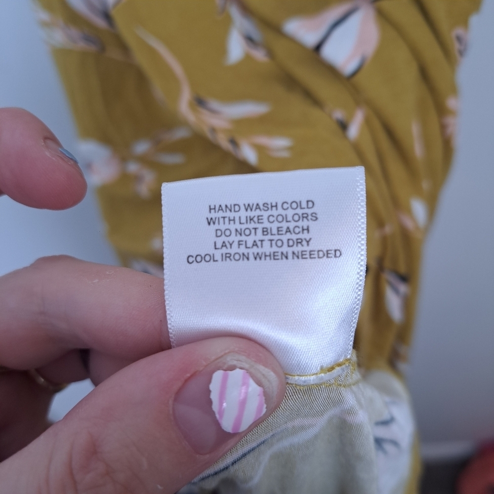 Modcloth Yellow White Floral Stretchy Girly Dainty Spring Cute Shirt Size 2X - Picture 6 of 7